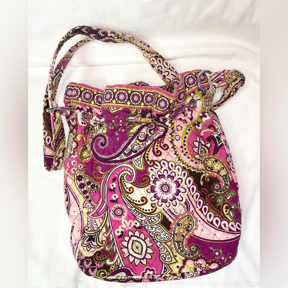 Vera Bradley shoulder bag with pockets and drawstrings